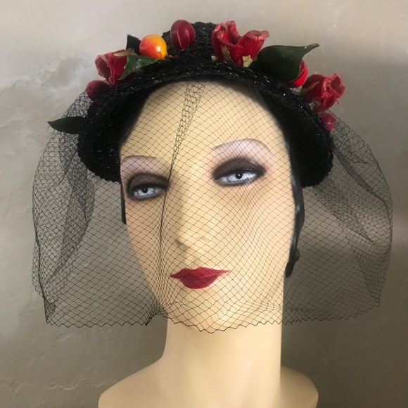 CHARISMATIC 1930s\' BLACK STRAW TOQUE WITH IMITATION CHERRIES, FLOWERS & VEIL main image 4